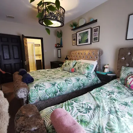 شقة Palm Cove Luxurious Sea View Balcony Free Wifi Netflix Sleeps 5 *